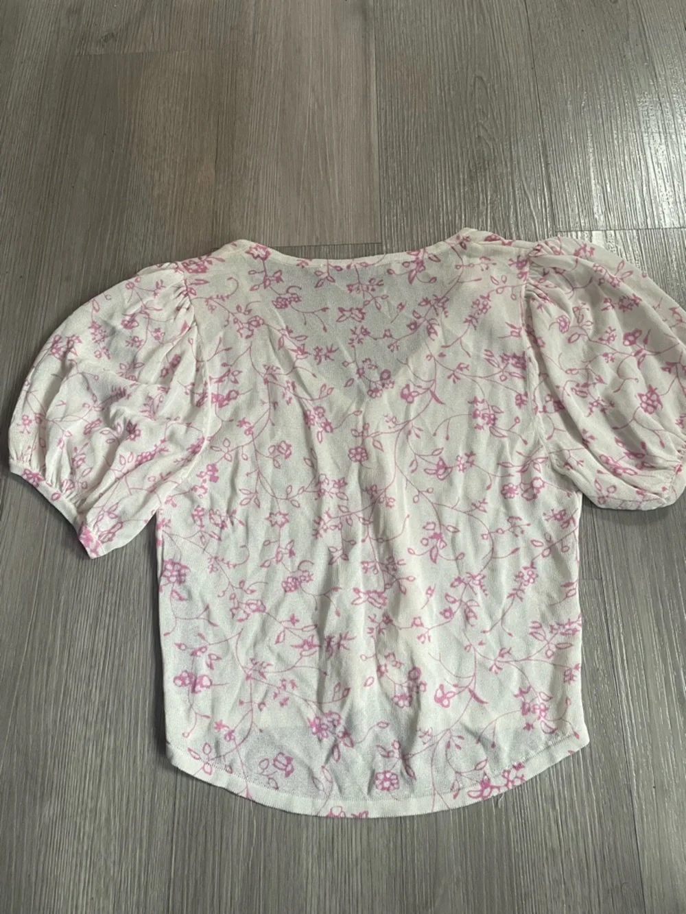Zara Feminine Floral Puff Sleeve Soft Stretch Crop Top